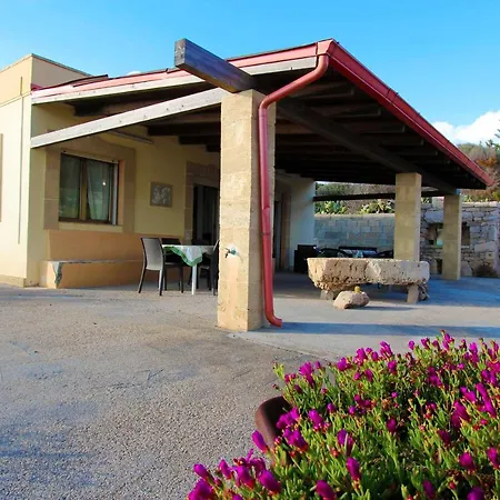 Holiday home Villetta Oasi *